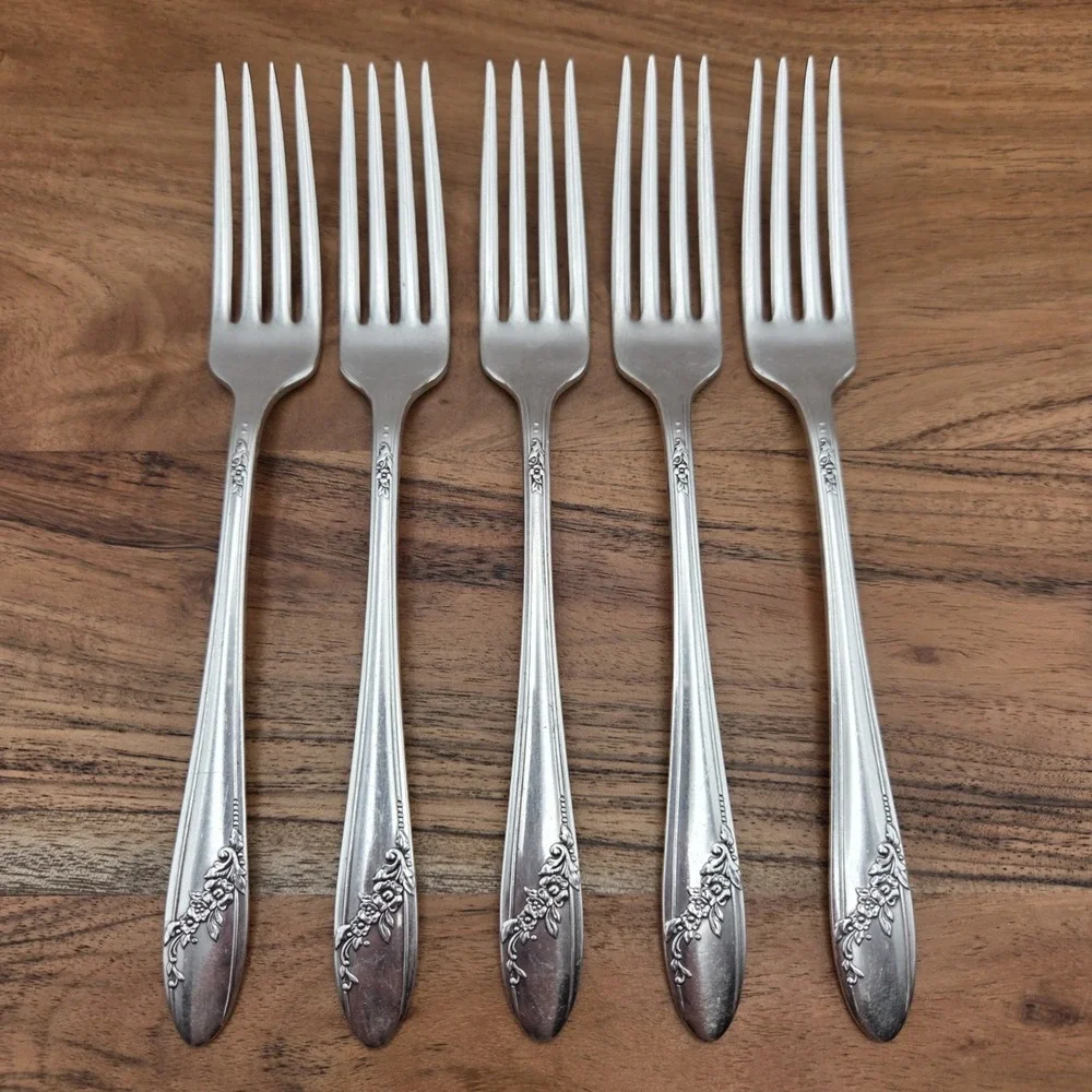 5 Vintage Oneida Community Tudor Plate Queen Bess II Silverplate Dinner Forks
